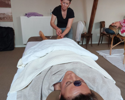 Edelsteenmassage lichaam